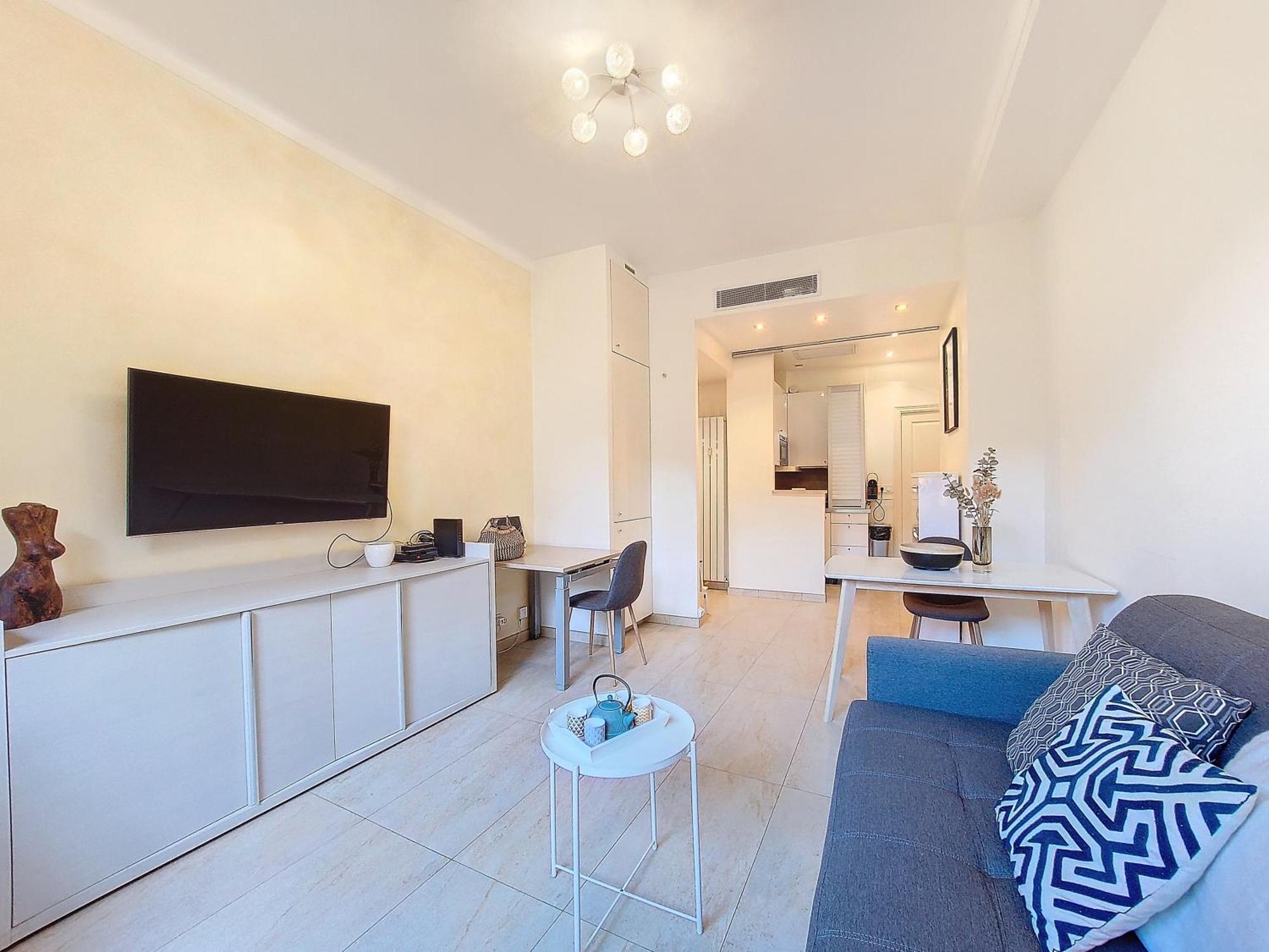 Nestor&Jeeves - Marylin - Central - Very Close Sea Nisa Exterior foto